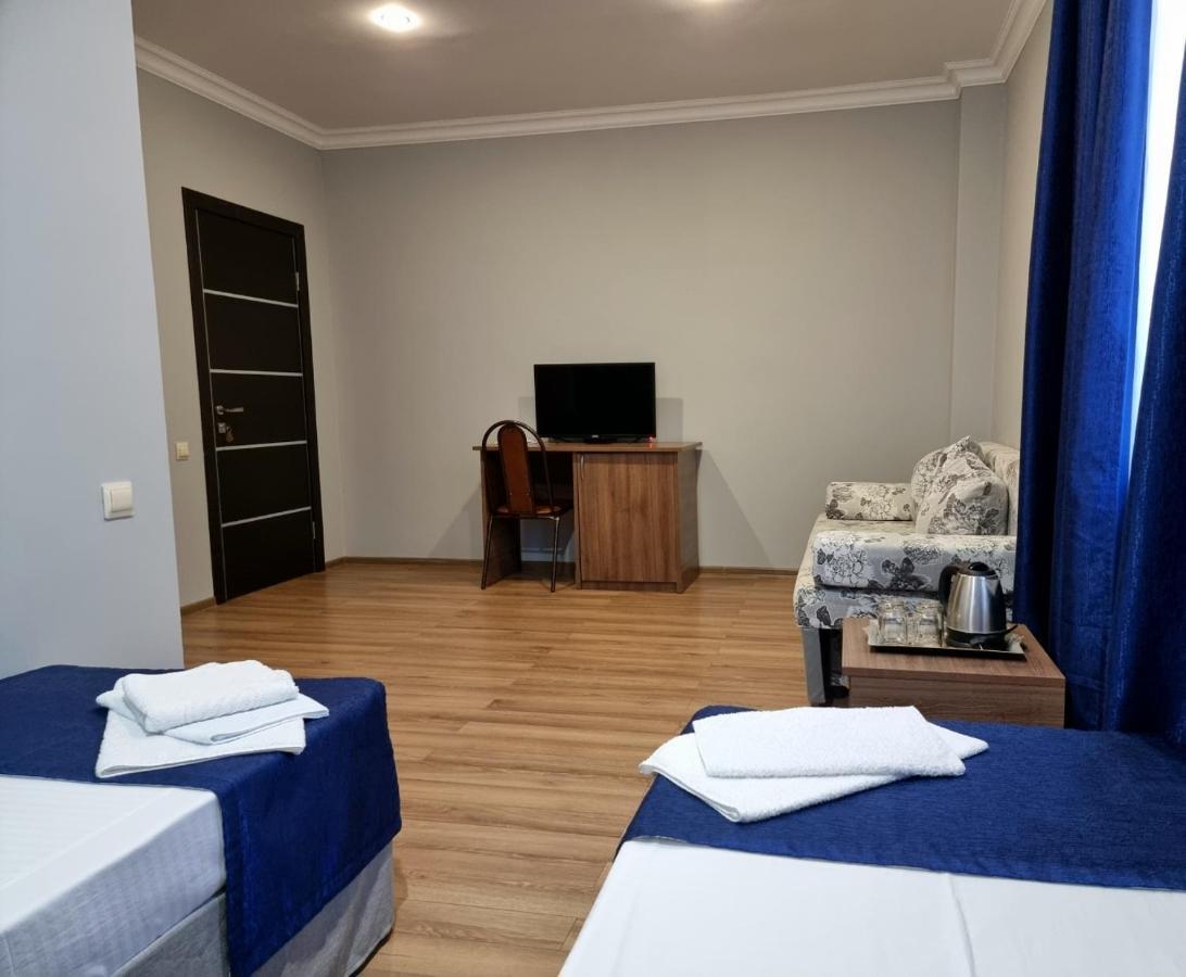 Nobi Guest House Gagra Exterior photo
